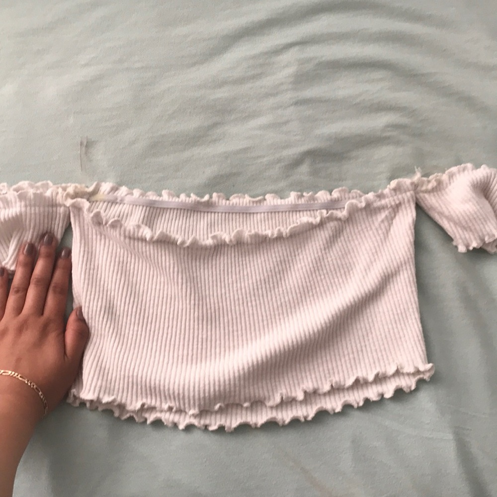 White Ruffle Ribbed Crop Top - Picture 3 of 4